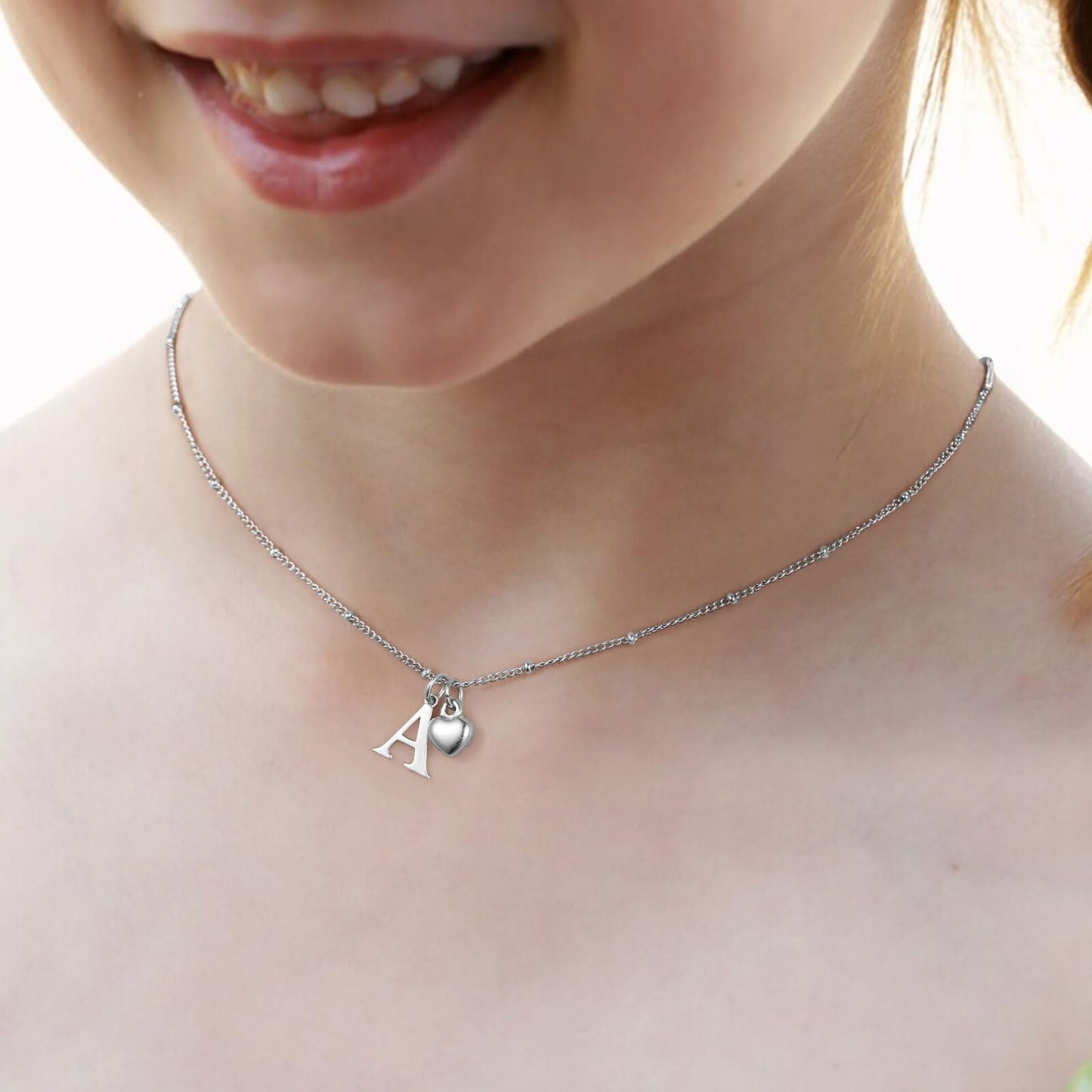 Vrsilver Initial Necklaces for Girls - Silverd Dainty Letter S Pendant, Personalized Jewelry Gift for Her Friend Sister Girlfriend, Simple Chain Choker Necklaces for Women Birthday