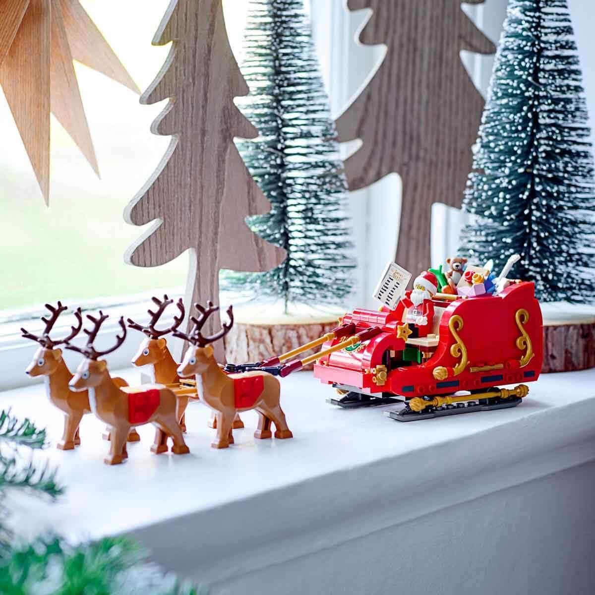 LEGO Santa's Sleigh - Building Toys for Kids, Boys & Girls, Ages 9+ - Indoor Christmas Decorations for Home W/Santa Claus Figurine & Reindeer - Gifts for Boys & Girls - 40499