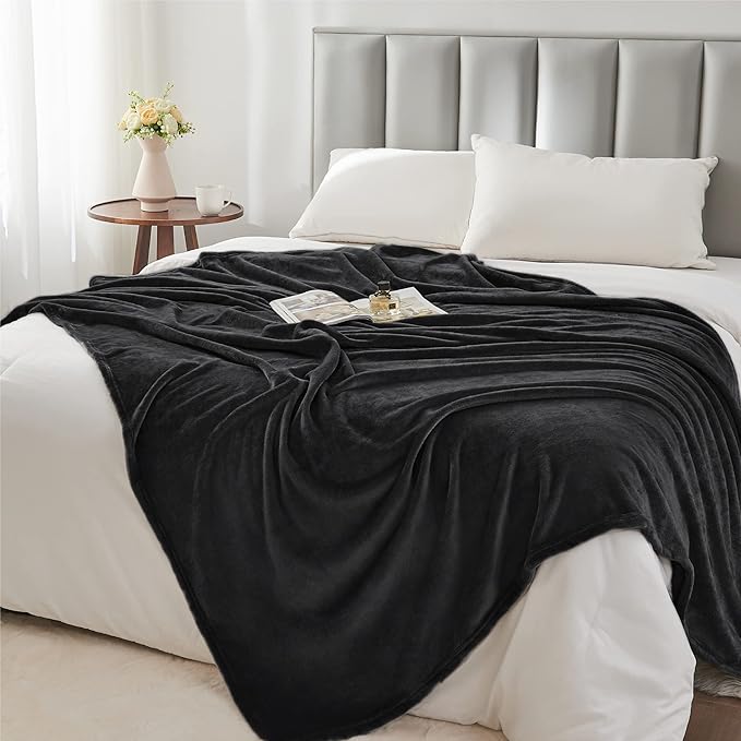 BEDELITE Fleece Blanket Black Throw Blanket for Couch & Bed, Luxury Plush Cozy Fuzzy Blanket 50" x 70", Super Soft Warm Lightweight Fall Throw Blanket for Travel Camping