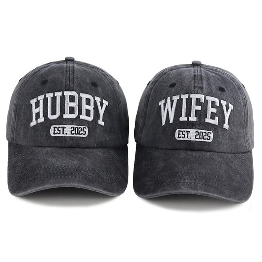 2 Pack Hubby Wifey Hats 2025, Couples Gifts for Bridal Shower Anniversary Honeymoon Engagement, Wedding for Him Her Wife Husband Mr Mrs Baseball Caps Black