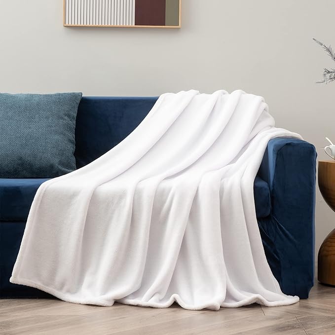 BEDELITE Fleece Blanket King Size Blankets for Bed, Luxury Plush Cozy Fuzzy Blanket 108x90 inches, Super Soft Warm Lightweight Throw Blanket All Seasons Suitable, White