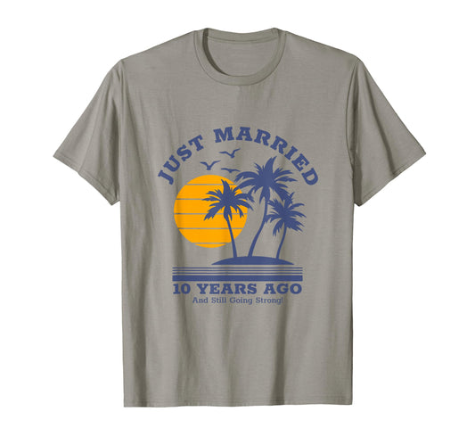 Romantic Matching Couples - 10th Wedding Anniversary T-Shirt