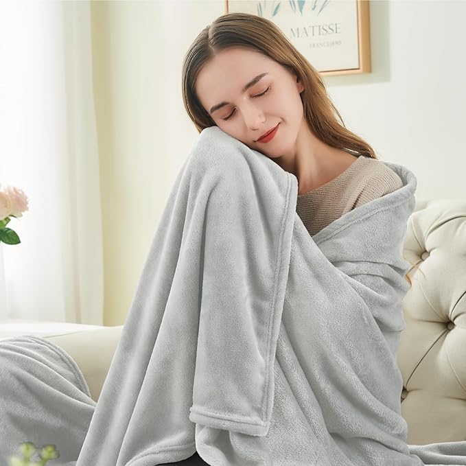BEDELITE Fleece Blanket Light Grey Throw Blankets for Couch & Bed, Luxury Plush Cozy Fuzzy 60x80 inches, Super Soft Warm Lightweight Throw for Travel Camping