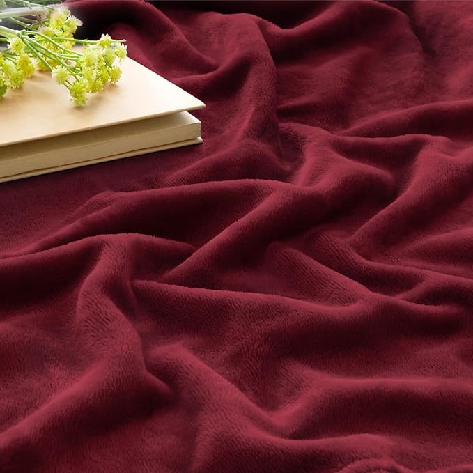 BEDELITE Fleece Blanket Twin Size Burgundy Throw Blankets for Couch & Bed, Luxury Plush Cozy Fuzzy Blanket 60x80 inches, Super Soft Warm Lightweight Throw Blanket for Travel Camping