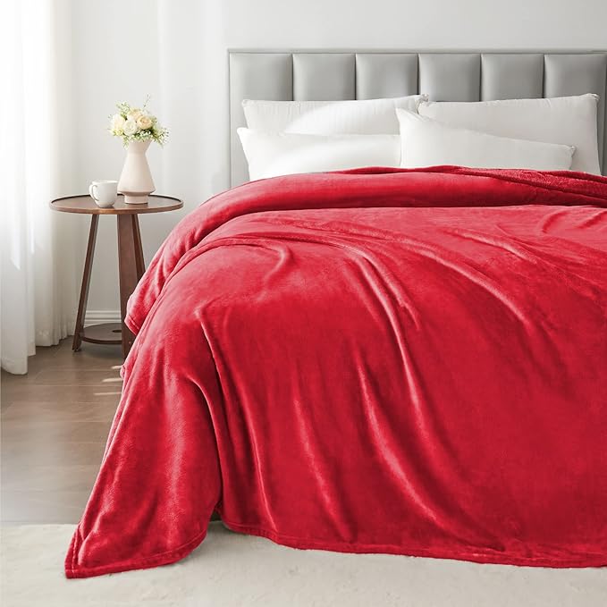 BEDELITE Fleece Blanket Twin Size Red Throw Blanket for Couch & Bed, Luxury Plush Cozy Fuzzy Blanket 60x80 inches, Super Soft Warm Lightweight Throw Blanket for Travel Camping