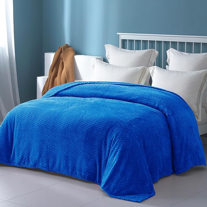 Exclusivo Mezcla Fleece King Size Blanket for Bed, 90x104 Inches Soft Cozy Jacquard Flannel Blankets, Lightweight Fuzzy Plush Warm for Winter, Cobalt Blue