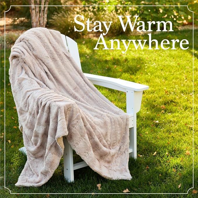 The Connecticut Home Co Bedding Blanket, Queen 90x90, Soft Fluffy Room Decor, Cozy Warm Throws for Bed, Gifts for Women, Bedroom Cute Aesthetic Blankets Faux Fur and Sherpa Gray