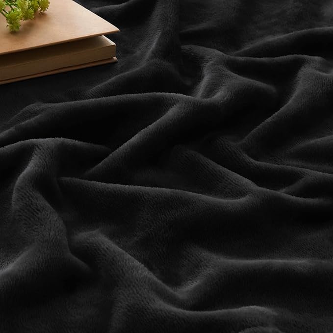 BEDELITE King Size Blanket for Bed, Luxury Plush Cozy Fuzzy Fleece Blanket 108x90 inches, Super Soft Warm Big Lightweight Throw Blanket All Seasons Suitable, Black