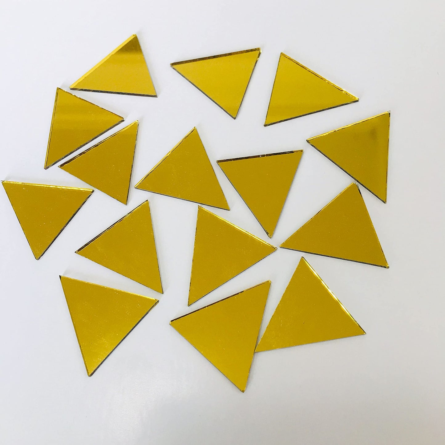 NUO RUI 150pcs 1" Triangle Mirrors Small Gold Color Mosaic Mirror Tiles for Craft Projects"