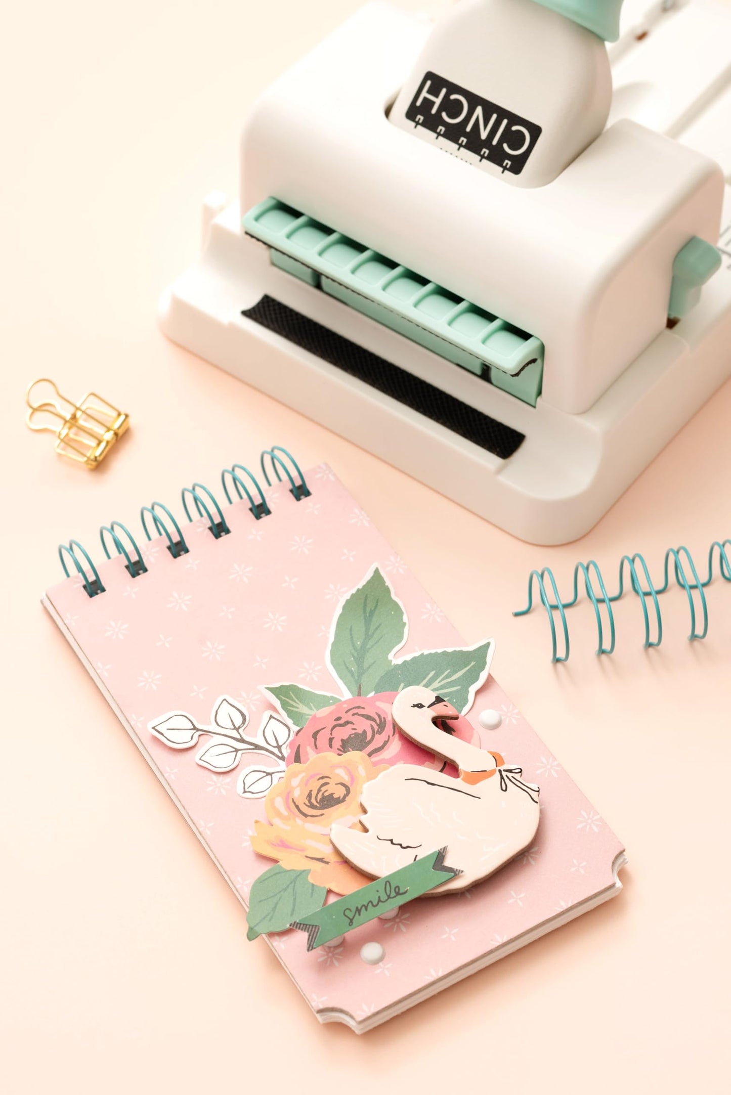 We R Memory Keepers Mini Cinch Bookbinding Machine - Small Craft Tool Compatible with Wire or Spiral Coils - Make Professional Books, Notebooks, Calendars, and Journals