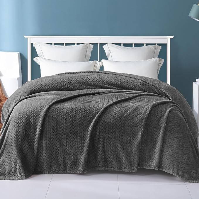 Exclusivo Mezcla Fleece King Size Blanket for Bed, 90x104 Inches Soft Cozy Jacquard Flannel Blankets, Lightweight Fuzzy Plush Warm for Winter, Dark Grey