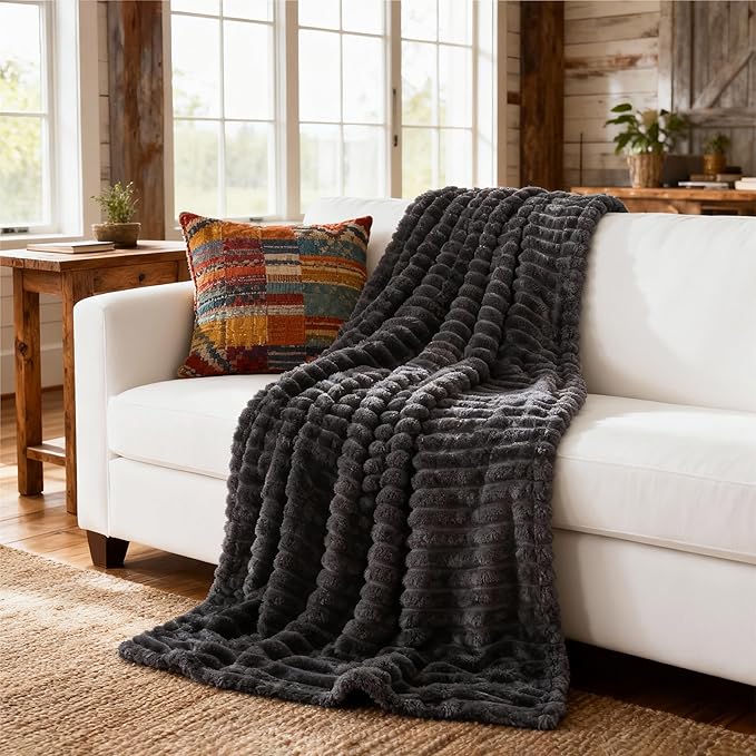 Bedsure GentleSoft Grey Twin Blanket for Bed - Super Soft Cozy Blankets for Women, Cute Large Blanket for Girls, 66x90 Inches