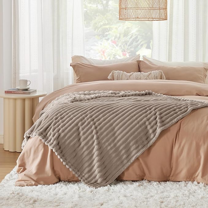 Bedsure GentleSoft Mocha Meringue Fleece Blanket for Couch - Cozy Soft Blankets for Women, Cute Small Throws for Girls, 60x80 Inches