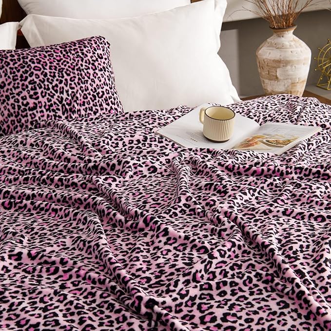 BEDELITE Pink Leopard Print Throw Blanket – Soft & Cozy Cheetah Blanket for Couch, Bed & Sofa, Lightweight Fleece Animal Print Decor, 50"x 60", Pink
