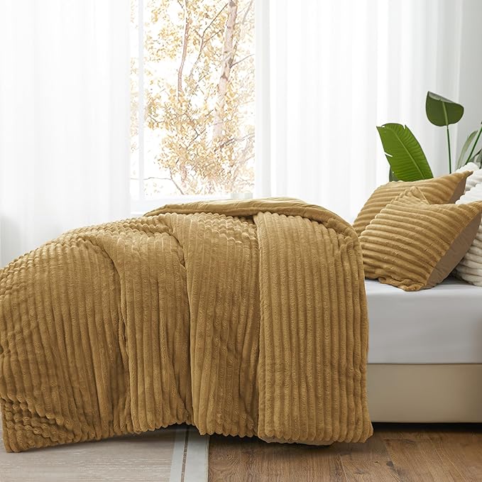 BEDELITE Fleece Queen Comforter Set -Super Soft & Warm Fluffy Brown Bedding, Luxury Fuzzy Heavy Bed Set for Winter with 2 Pillow Cases