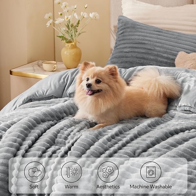 BEDELITE Fleece Full Comforter Set -Super Soft & Warm Fluffy Light Grey Bedding, Luxury Fuzzy Heavy Bed Set for Winter with 2 Pillow Cases