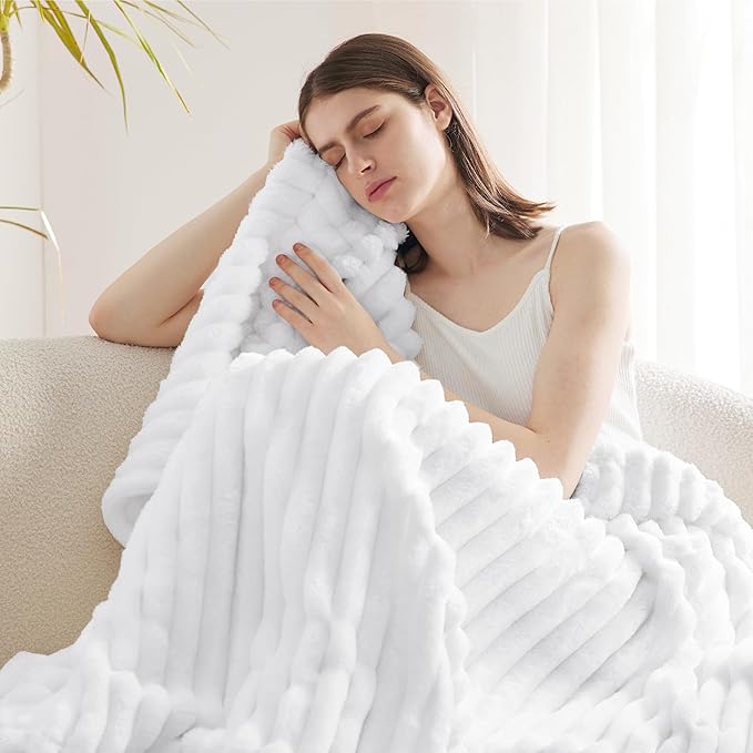 Bedsure GentleSoft Twin Fleece Blanket for Couch - Cozy Soft Blankets for Women, Cute Small Throws for Girls, White, 60x80 Inches