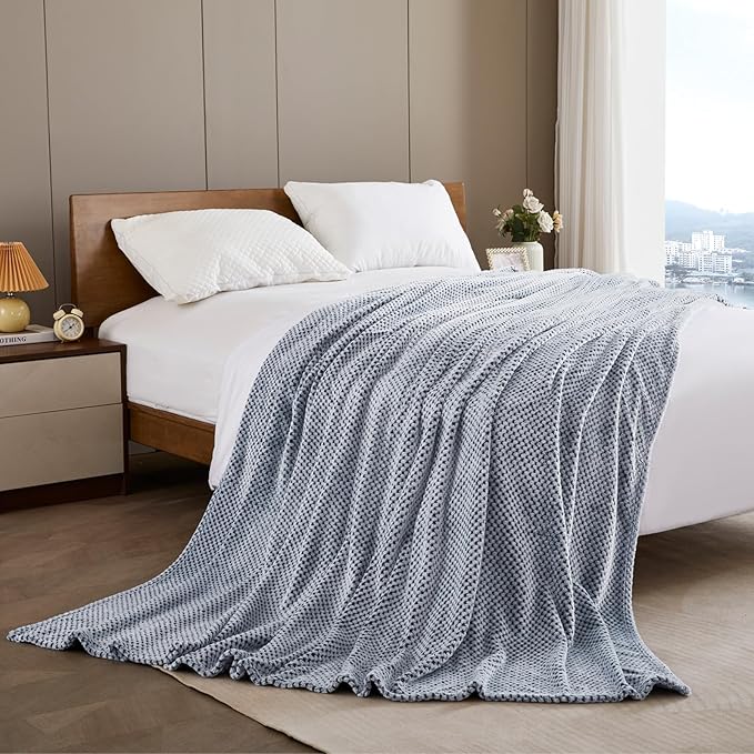 Exclusivo Mezcla Fleece Throw Blanket Extra Large, Super Soft and Warm Blankets for Couch, Sofa and Bed Waffle Textured, Cozy, Fuzzy and Lightweight (Mixed Navy Blue, 50x70 Inches)