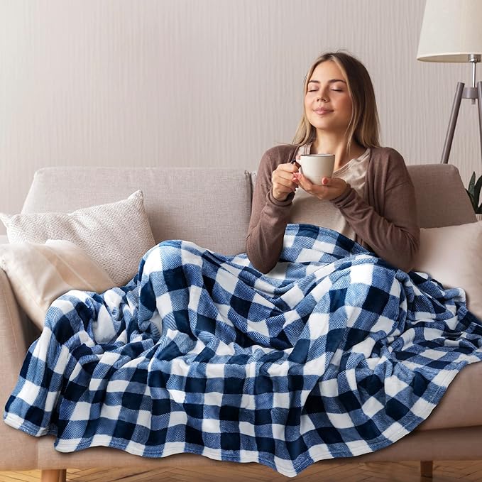 PAVILIA Buffalo Check Fleece Throw Blanket | Blue White Checkered Plaid Flannel Blanket | Soft Velvet Lightweight Microfiber Blanket for Bed Couch Sofa | 60x80 Inches Checker Navy