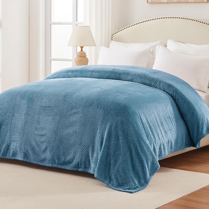 Exclusivo Mezcla Fleece Bed Blanket Queen Size, Super Soft and Warm Blankets for Couch, Sofa and Bed Waffle Textured, Cozy, Fuzzy and Lightweight (Slate Blue, 90x90 Inches)