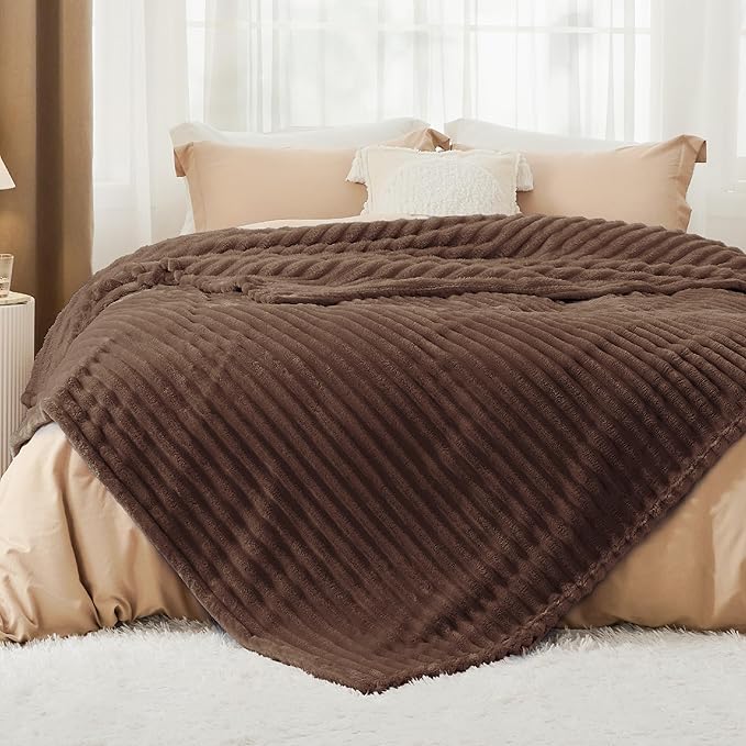 Bedsure GentleSoft Fondue Fudge Fleece Blanket for Couch - Cozy Soft Blankets for Women, Cute Small Throws for Girls, 108x90 Inches