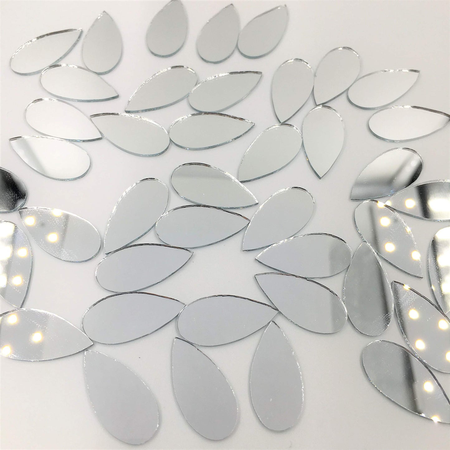 NUO RUI 150pcs 1" x 1/2"" Teardorp Shape Craft Mirrors Small Mosaic Mirror Tiles for Craft Projects"