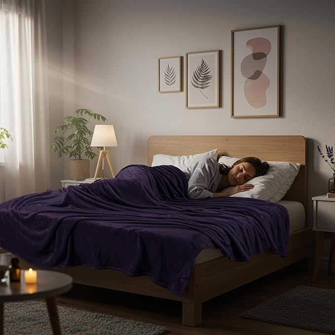 Utopia Bedding Fleece Blanket Queen Size Purple 300GSM Luxury Anti-Static Fuzzy Soft Microfiber Bed Blanket (90x90 Inch)