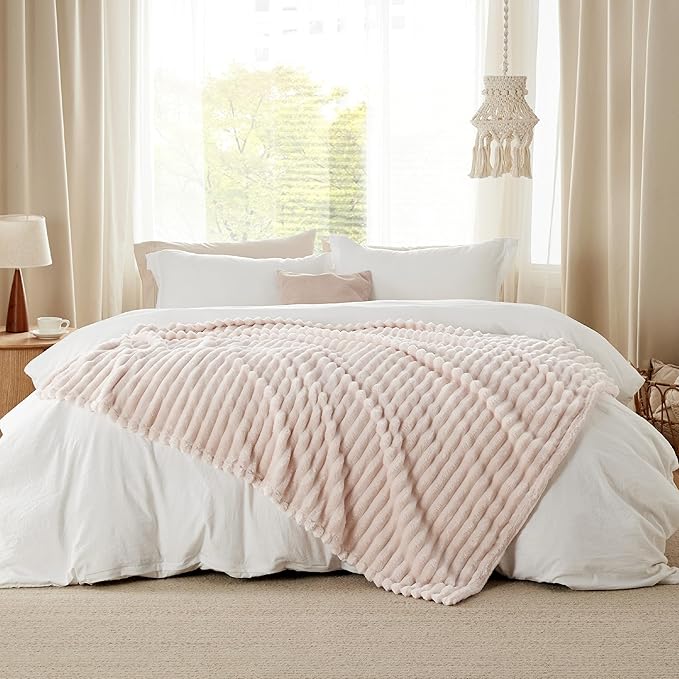 Bedsure GentleSoft Crystal Pink Throw Blanket for Couch - Cozy Soft Blankets for Women, Cute Small Throws for Girls, 50x70 Inches