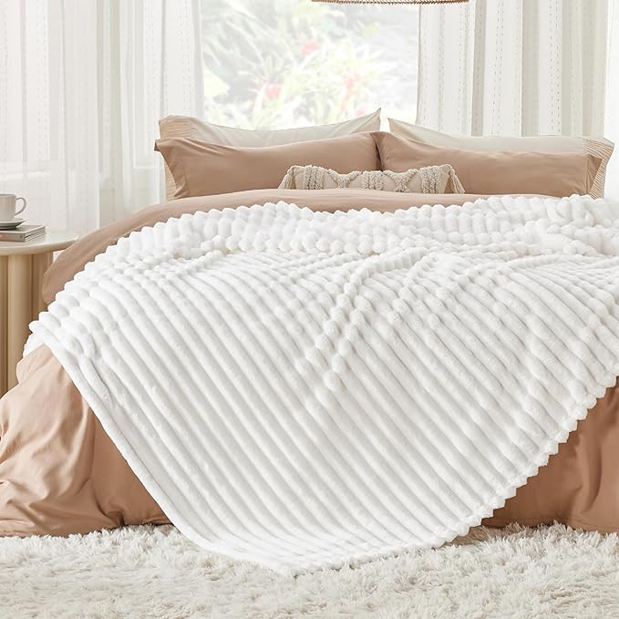 Bedsure GentleSoft Full Size Blanket for Bed - Cozy Soft Blankets for Women, Cute Large Fleece Throws for Girls, Off White, 84x90 Inches