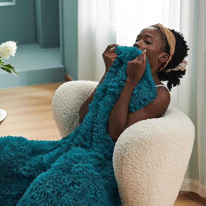 Bedsure GentleSoft Fluffy Turquoise Teal King Size Blanket for Bed, Thick Soft Sherpa Faux Fur Fleece Bedding Fuzzy Plush Winter Warm Heavy Large King Blanket, Cozy Teal Gifts for Men Women, 108x90