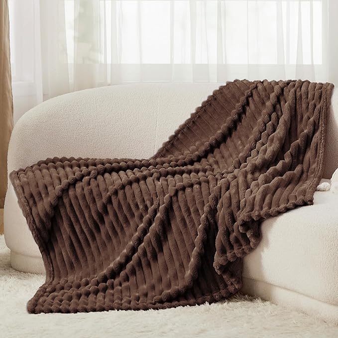 Bedsure GentleSoft Fondue Fudge Twin XL Blanket for Bed - Cozy Soft Blankets for Women, Cute Small Fleece Throws for Girls, Birthday Gifts for Women Day Decor Gifts for Mom, 66x90 Inches