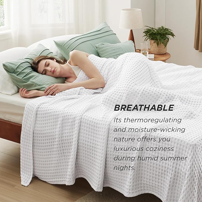 Bedsure Cooling Cotton Waffle Queen Size Blanket - Lightweight Breathable Blanket of Rayon Derived from Bamboo for Hot Sleepers, Luxury Throws for Bed, Couch and Sofa, White, 90x90 Inches