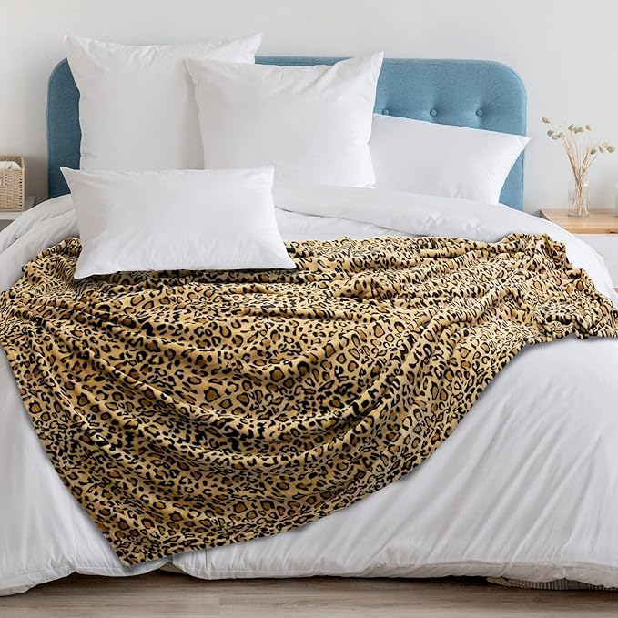 PAVILIA Cheetah Fleece Throw Blanket | Cheetah Leopard Animal Print Flannel Blanket for Twin Bed | Soft Velvet Lightweight Microfiber Blanket for Bed Couch Sofa | 60x80 Inches