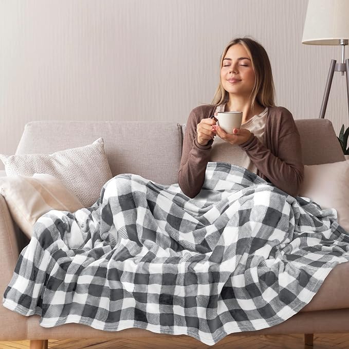 PAVILIA Light Grey Buffalo Plaid Throw Blanket for Couch, Soft Checkered Flannel Fleece Blanket for Sofa, Grey White Plaid Decorative Couch Throw, Warm Cozy All Season Fall Blanket Decor Gift, 60x80
