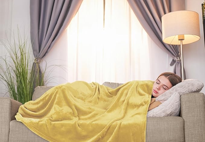 Utopia Bedding Fleece Blanket King Size Yellow 300GSM Luxury Fuzzy Soft Anti-Static Microfiber Bed Blanket (90x102 Inch)