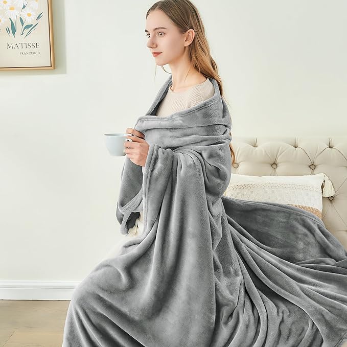 BEDELITE Fleece Blanket Grey Throw Blanket for Couch & Bed, Luxury Plush Cozy Fuzzy Blanket 50" x 70", Super Soft Warm Lightweight Fall Throw Blanket for Travel Camping