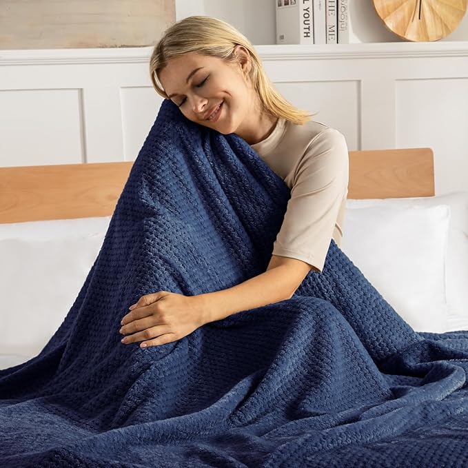 Exclusivo Mezcla Fleece Bed Blanket Twin Size, Super Soft and Warm Blankets for Couch, Sofa and Bed Waffle Textured, Cozy, Fuzzy and Lightweight (Navy Blue, 60x80 inches)