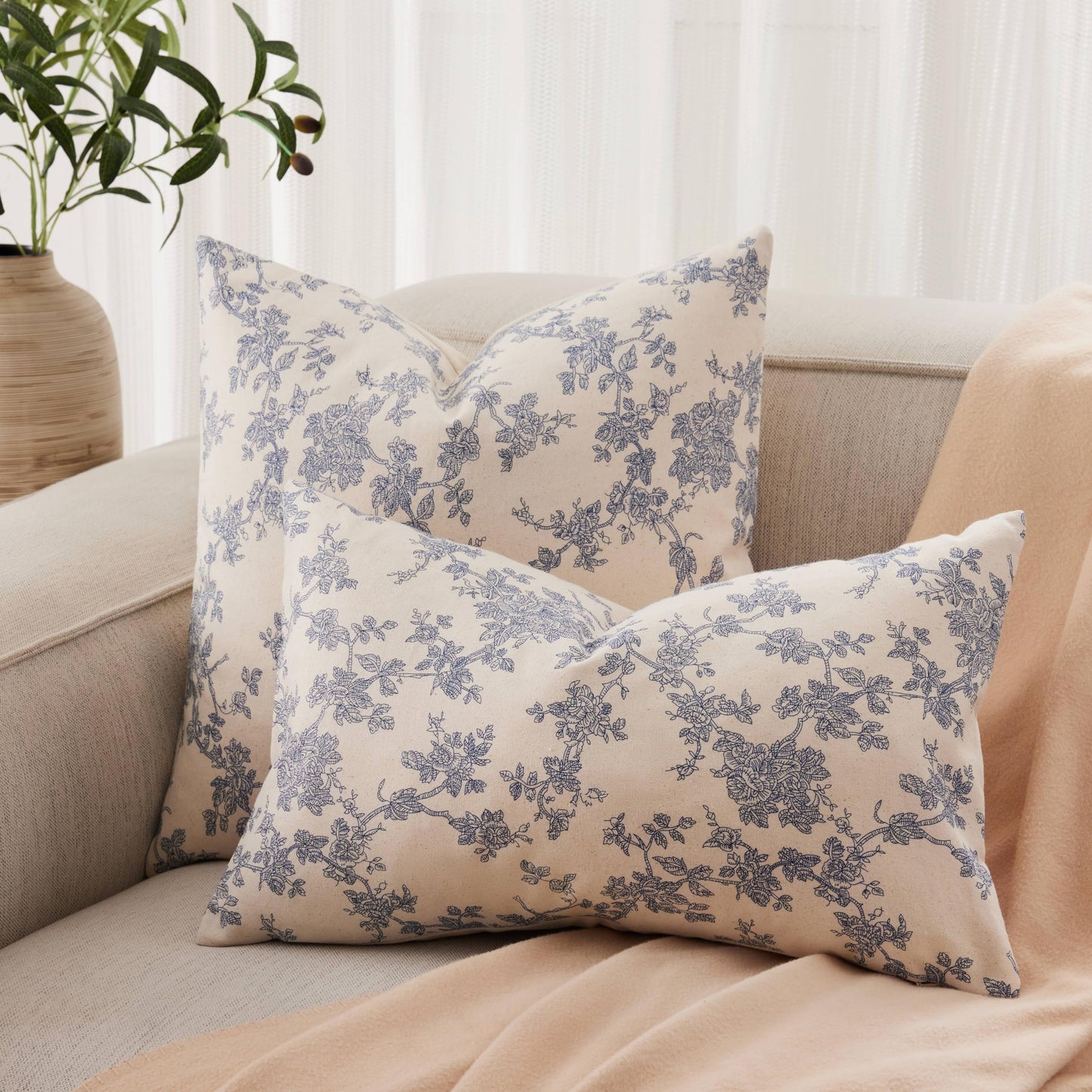YZJZEDS 100% Cotton French Pastoral Throw Pillow Covers Set of 2, 18x18 Inch Blue Farmhouse Decorative Cushion Covers for Sofa Bed Living Room Home Decor