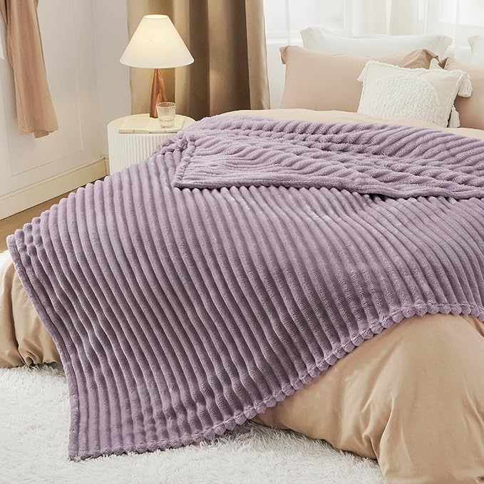 Bedsure GentleSoft Light Purple Full Blanket for Bed - Cozy Soft Blankets for Women, Cute Large Throws for Girls, 84x90 Inches