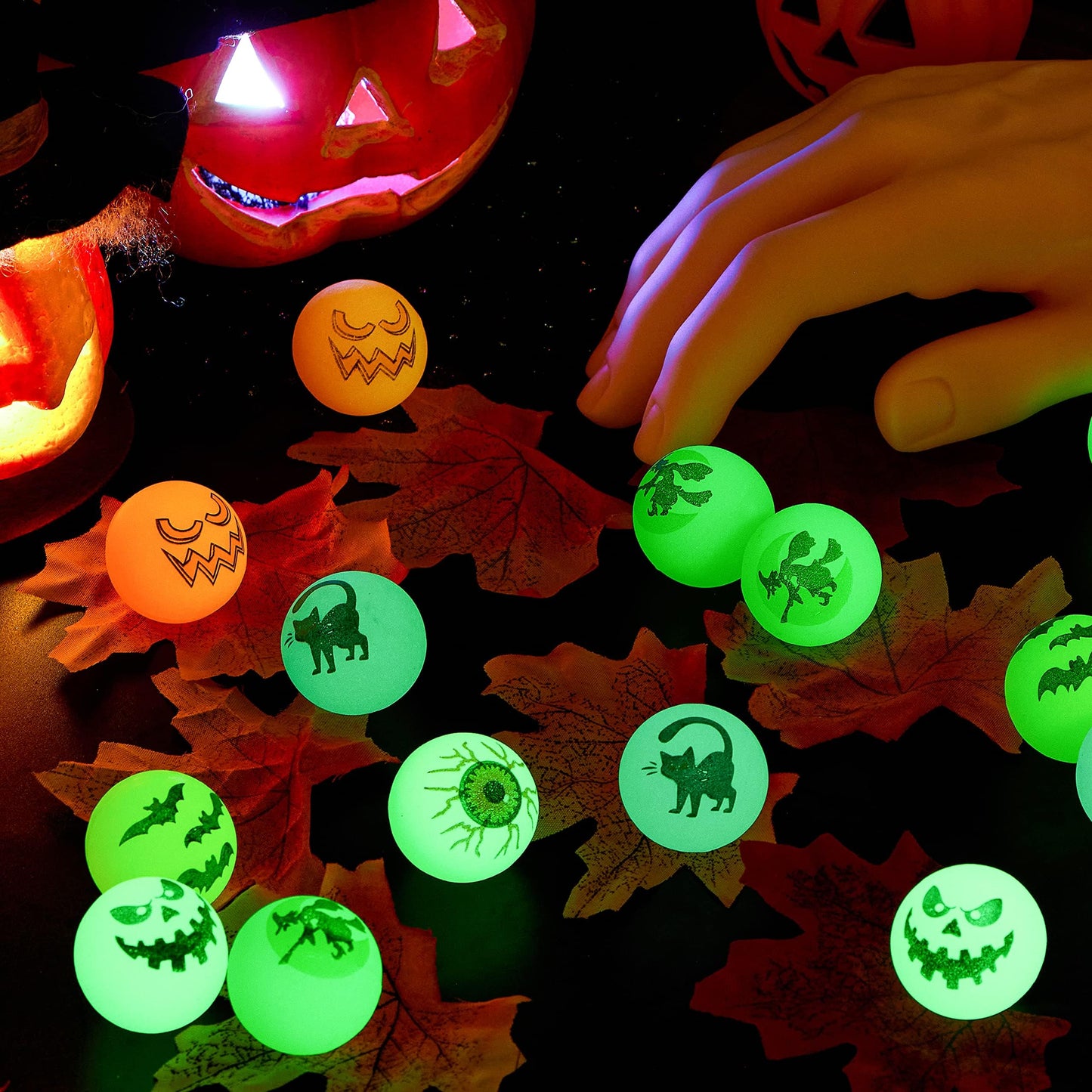 JOYIN 72 PCS Halloween Bouncy Balls, Glow in The Dark Bouncing Balls Eyeballs for Halloween Party favors Decorations, Halloween goodie bag fillers, Trick or Treating School Classroom Game Prizes