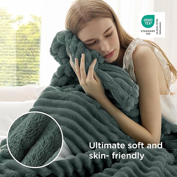 Bedsure GentleSoft Mallard Green Twin Blanket for Bed - Cozy Soft Blankets for Women, Cute Large Throws for Girls, 66x90 Inches