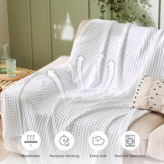 Bedsure Cooling Cotton Waffle Twin XL Blanket - Lightweight Breathable Blanket of Rayon Derived from Bamboo for Hot Sleepers, Luxury Throws for Bed, Couch and Sofa, White, 66x90 Inches