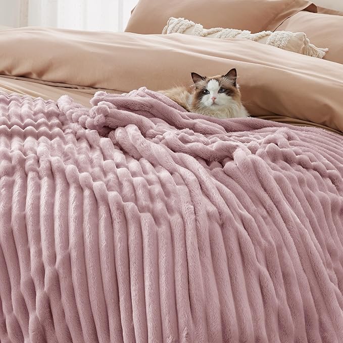 Bedsure GentleSoft Pink Fleece Blanket for Couch - Cozy Soft Blankets for Women, Cute Small Throws for Girls, 50x70 Inches