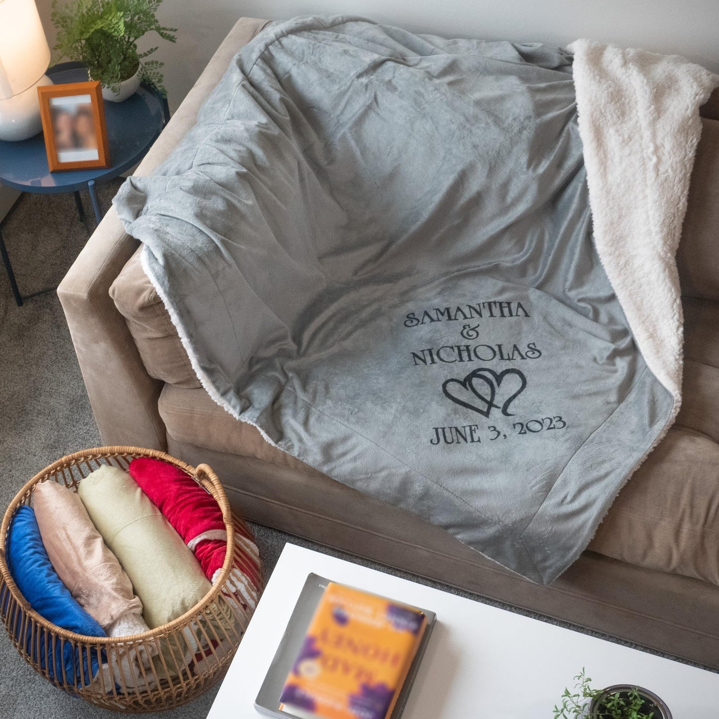 Custom Catch Personalized Unique Wedding Couple Gifts - Anniversary, Engagement Gift Blanket (Hearts)