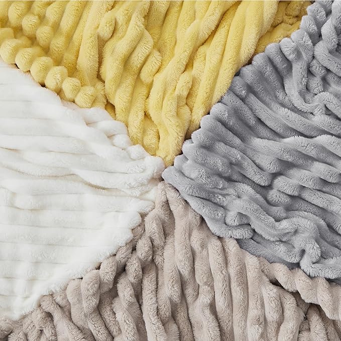 Bedsure GentleSoft King Size Blanket for Bed - Cozy Soft Blankets for Women, Cute Large Fleece Throws for Girls, Light Grey, 108x90 Inches