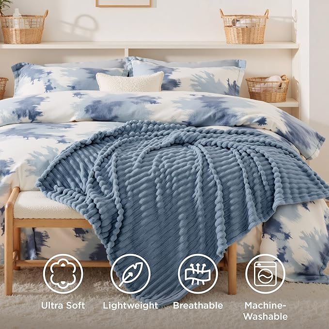 Bedsure GentleSoft Throw Blanket for Couch - Cozy Soft Blankets for Women, Cute Small Throws for Girls, Ashley Blue, 50x70 Inches