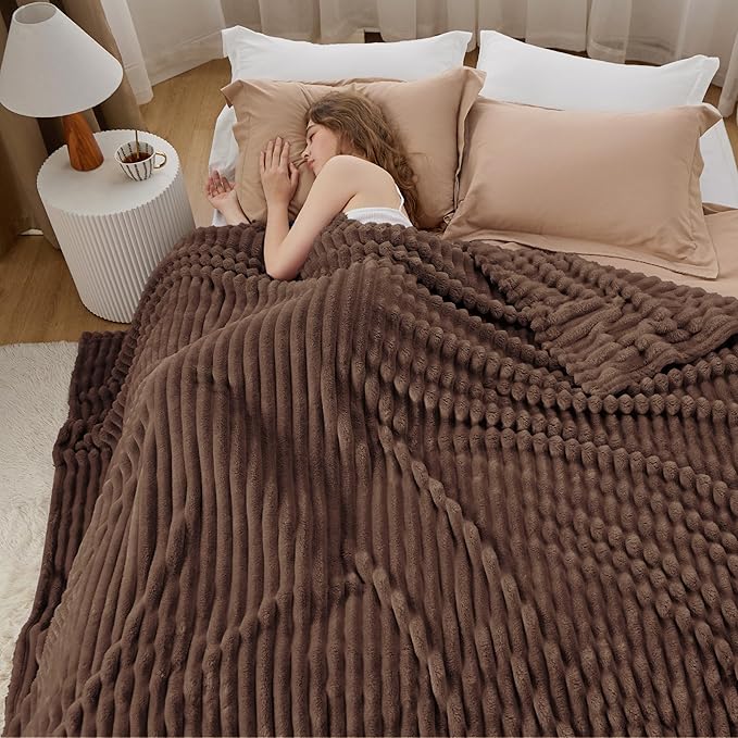 Bedsure GentleSoft Fondue Fudge Fleece Blanket for Couch - Cozy Soft Blankets for Women, Cute Small Throws for Girls, 108x90 Inches