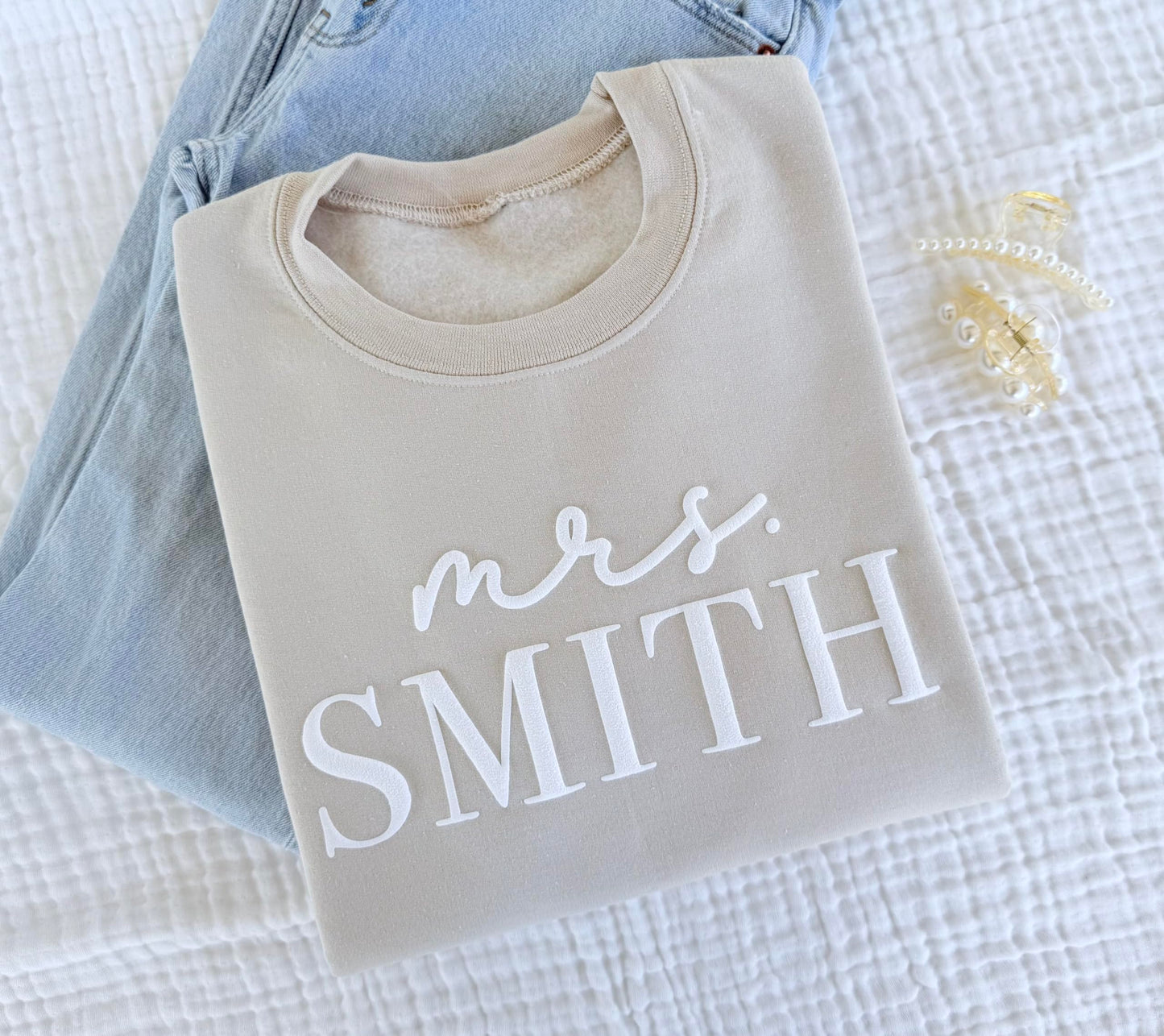 Up2ournecksinfabric - Bride Sweatshirt - Mrs Sweater - Honeymoon Outfit - Wedding Gift - Bride Crewneck - Miss to Mrs