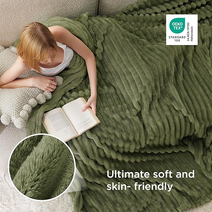 Bedsure GentleSoft Cypress Full Blanket for Couch - Cozy Soft Blankets for Women, Cute Small Fleece Throws for Girls, Birthday Gifts for Women Decor Gifts, 84x90 Inches