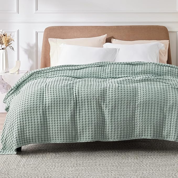 Bedsure Cooling Cotton Waffle Queen Size Blanket - Lightweight Breathable Summer Blanket of Rayon Derived from Bamboo for Hot Sleepers, Luxury Throws for Bed, Couch and Sofa, Mint Green, 90x90 Inches